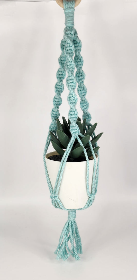 Mini macrame hanger